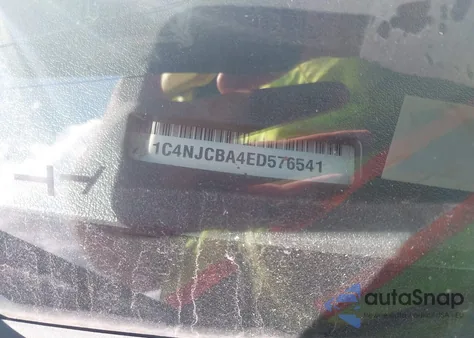 2014 Jeep Compass Sport из США, поврежденный, VIN 1C4NJCBA4ED576541